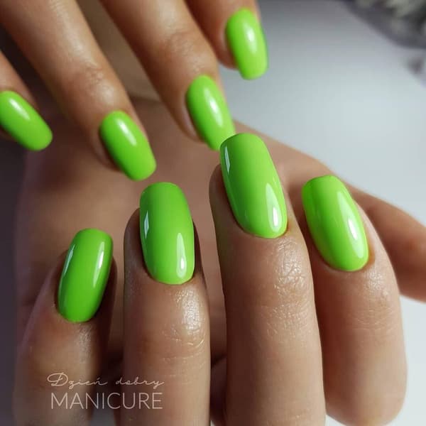 #329 NaiLac Hybrid Nagellack 7ml