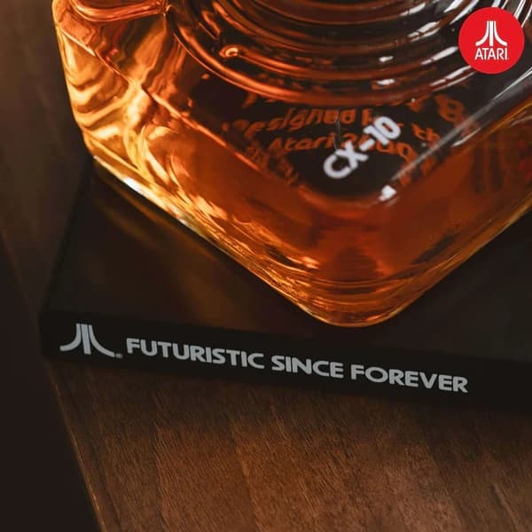 ATARI 3D-sæt: 750 ml karaffel + 2 stk. 300 ml glas til whisky/bourbon