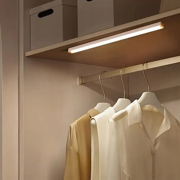 Selvklæbende LED-bevægelsessensorlampe 50 cm nat USB til garderobe under møbler