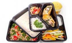 Sorte catering beholdere til forsegling 900ml tredelt 50 stk