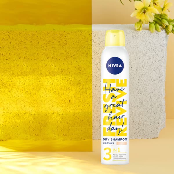 301532 NIVEA Tørshampoo til lyse nuancer 200 ml
