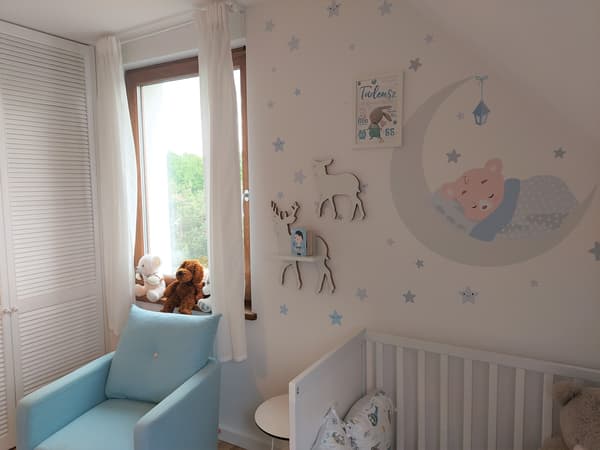 Hjortehylde med et rådyr