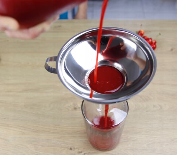 Køkkentragt i stål til glas og flasker + si