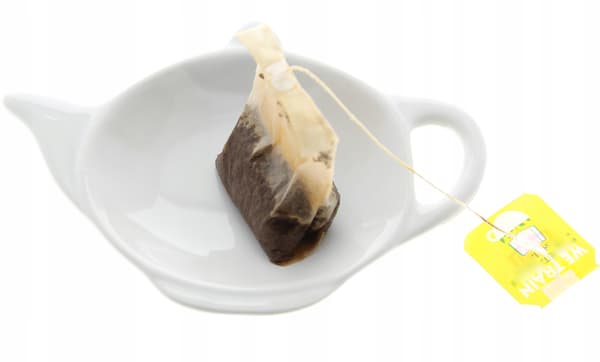 HVID PORCELÆNS UNDERKOP TIL TEBREVE, POSE, SKEE