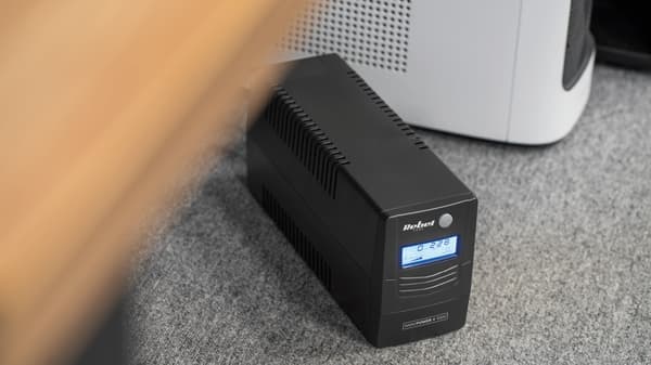 UPS Rebel Plus 850VA/480W LCD USB RJ45 computer nødstrømsforsyning