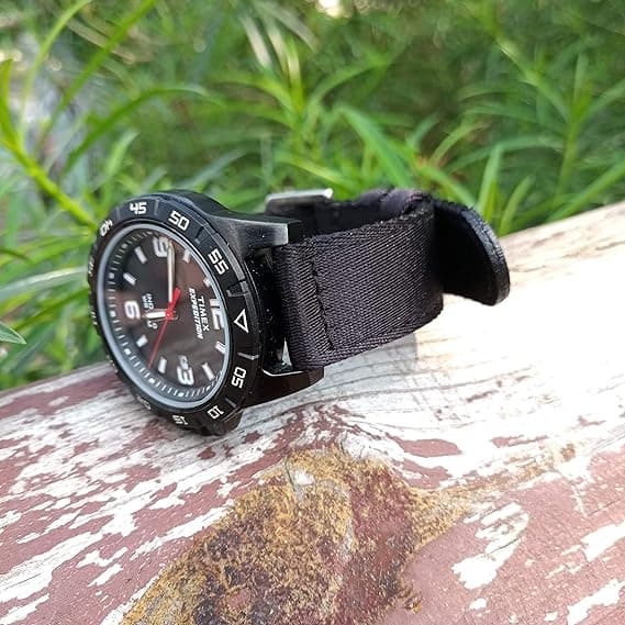 SVART NYLON KLOCKARMBAND UNIVERSAL 18mm