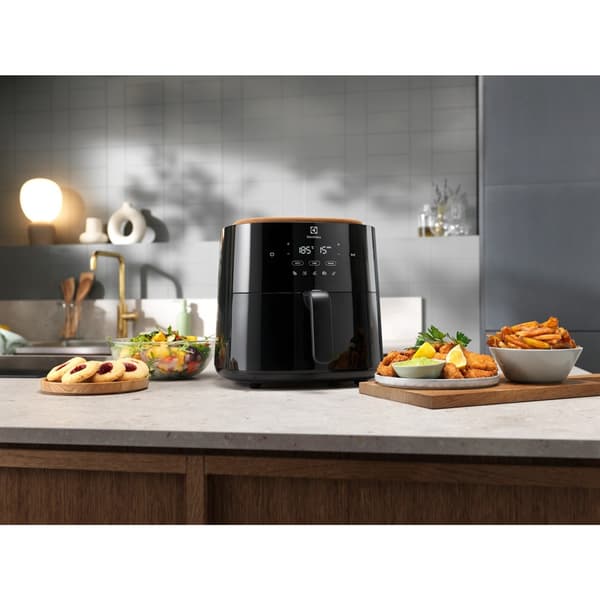 Electrolux EAF5B airfryer, 1,4 kg, kompakt