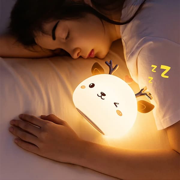 Silikonihirven LED RGB -yölamppu