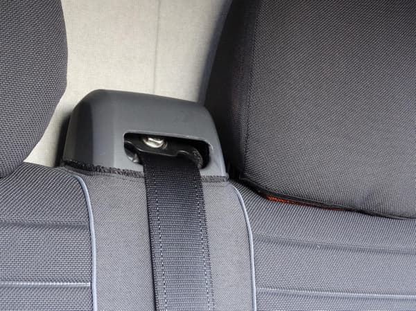 VW TRANSPORTER T6:lle 2015+ tarkoitetut suojapeitteet