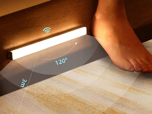 SELVKLÆBENDE LAMPE 10 LED (100) GAB_A