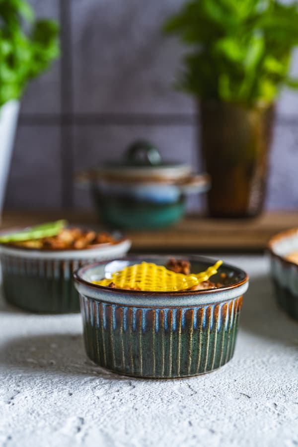 KERAMISKE CREME BRÛLÉE FORME 10 cm BAGE- OG SERVERINGSOMBRÉER