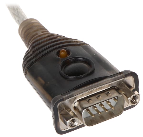 UC-232A USB ja RS-232 muunnin