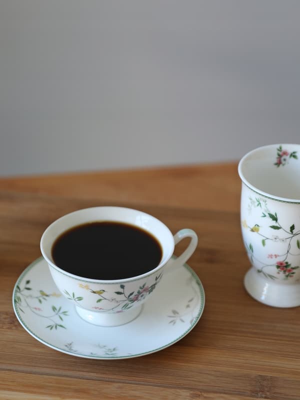 KOP SÆT MED 2 STK. 220 ml MED UNDERKOP TIL TE OG KAFFE