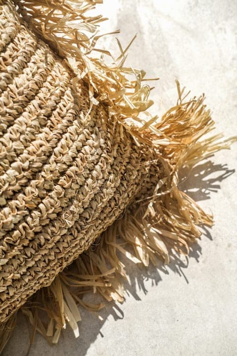 Kuddfodral med raffia M 40x40