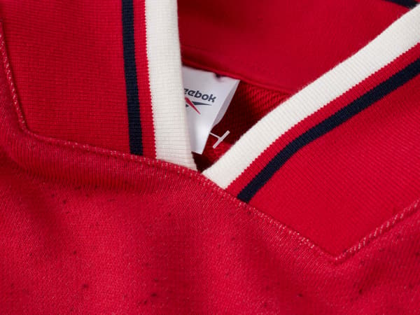 Reebok herr röd långärmad sweatshirt logotyp M