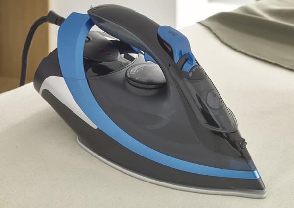 KOENIC KSI 2625 Dampstrygejern Sort, Blå