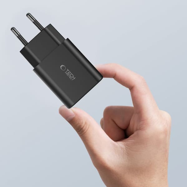 TECH-PROTECT NC30W 2-PORT NETVÆRKSOPLADDER PD30W/QC3.0 SORT