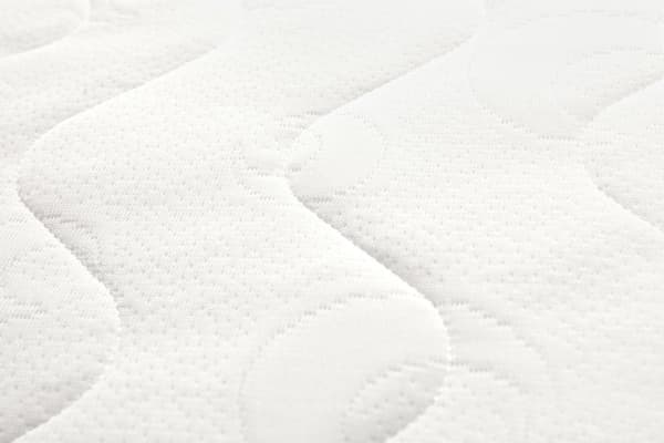 VIT BARNVAGNSMADRASS 75X35 CM QUILTAD