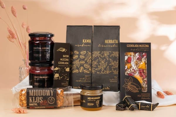 Stor presentkorg te kaffe hantverksgodis sylt honung