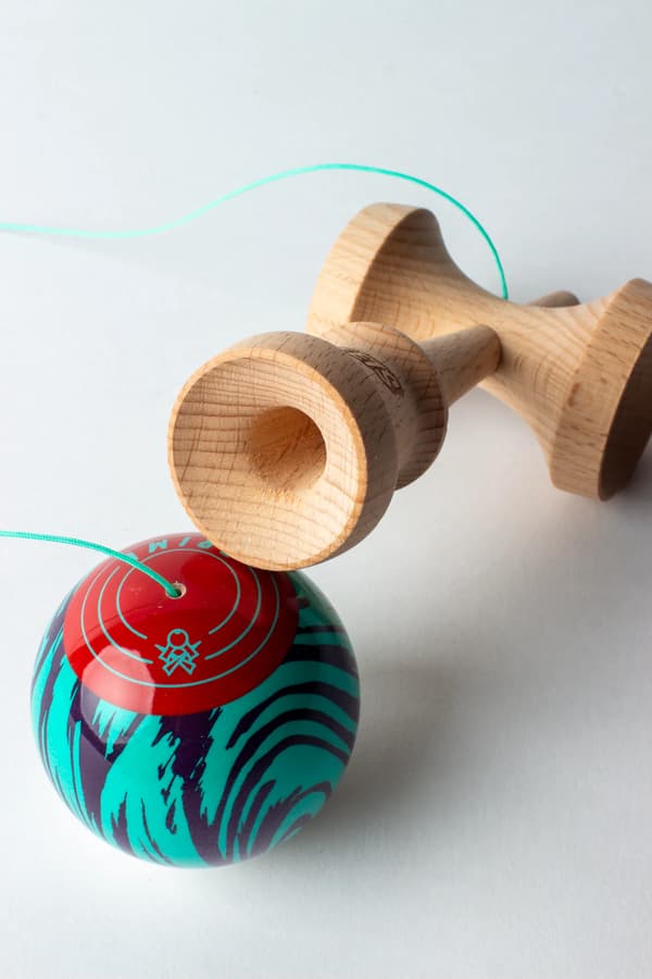 Sweets Kendama Prime Grain Split 2.0 | Laserpeli