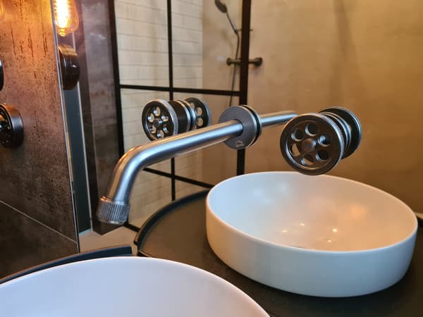 Indbygget vaskebatteri med prop MURO