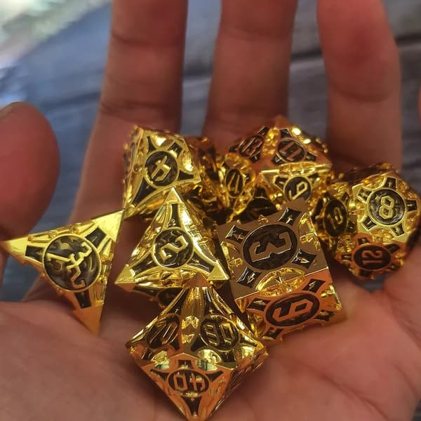 Hidden Treasure RPG-tärningar Set med 7 metalltärningar