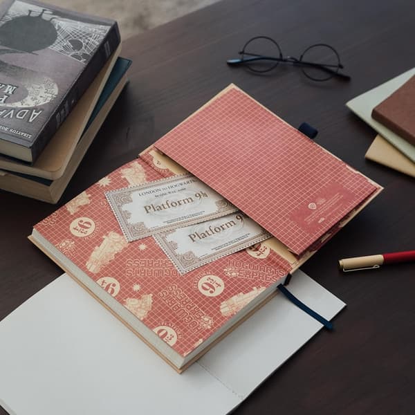 Harry Potter - Notesbog / Notesbog A5 med penplatform 9 3/4