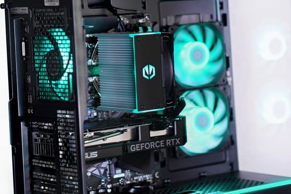 Actina View 8700F/16GB/1TB/RX9070GRE/650W