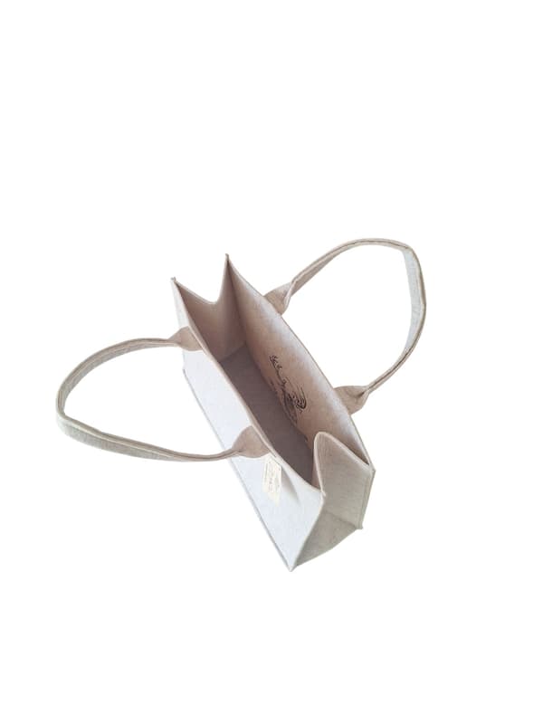 FILTPOSE 40X30X15 CM BEIGE TIL GAVE TIL SHOPPING GAVEPOSE