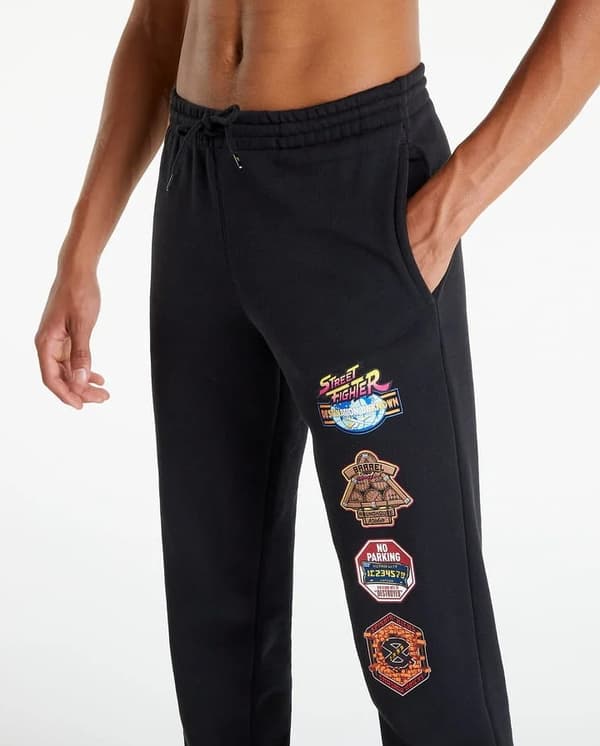 REEBOK HERRE SORT PRINT SWEATPANTS XL VALG AF BAGGRUNDE