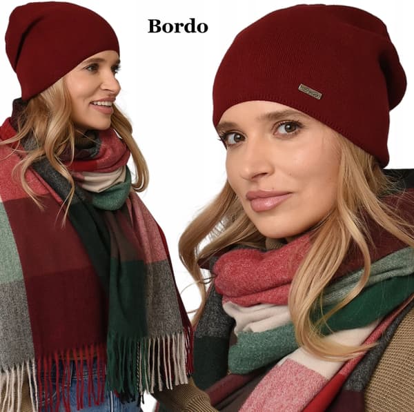 Modern vinröd höstkeps med snapback från Polen, vinter V3.
