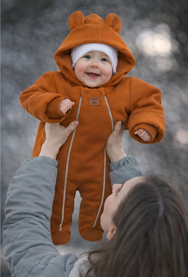 Baby heldragt 74 TO lynlåse overgang forår efterår karamel