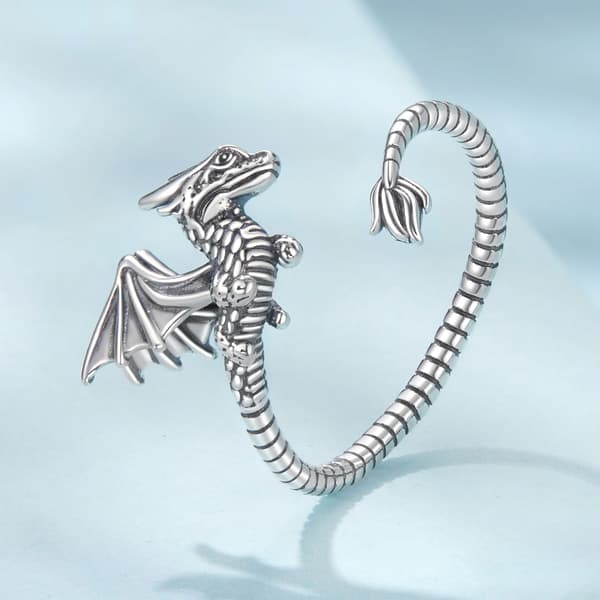 Justerbar silverring med flygande drake i 925 silver