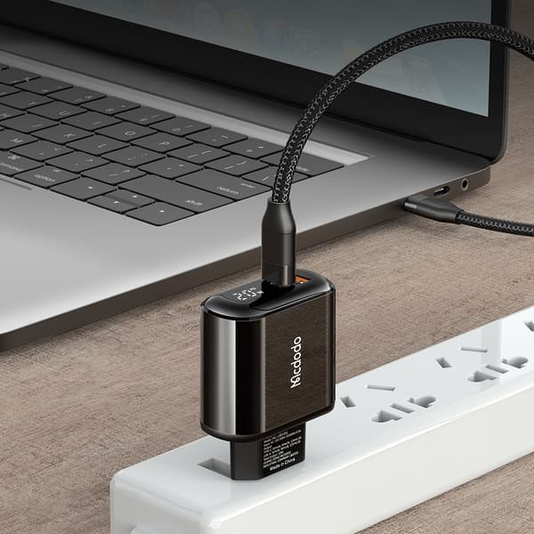 MCDODO SNABB TELEFON VÄGGLADDARE 2X USB USB-C PD 20W METER