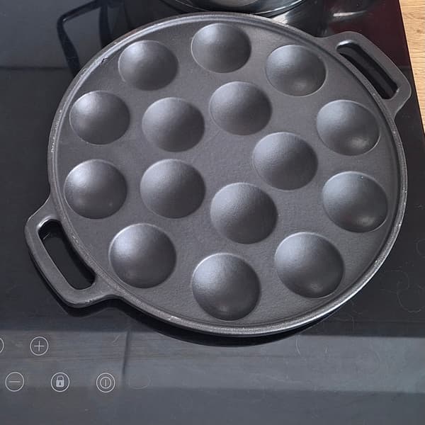MINI GJUTJÄRNSPANNA MED 15 PANNKAKOR