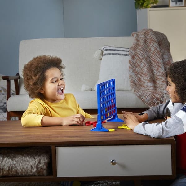 Hasbro Game A5640 Connect 4 Caps