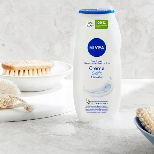 124015 NIVEA Creme Soft Brusegel 250 ml