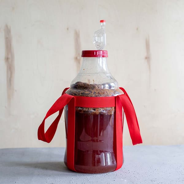 Let, brudsikker vindunk med stropper, 10L