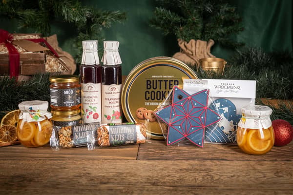 Presentkorg med kakor set present högtider