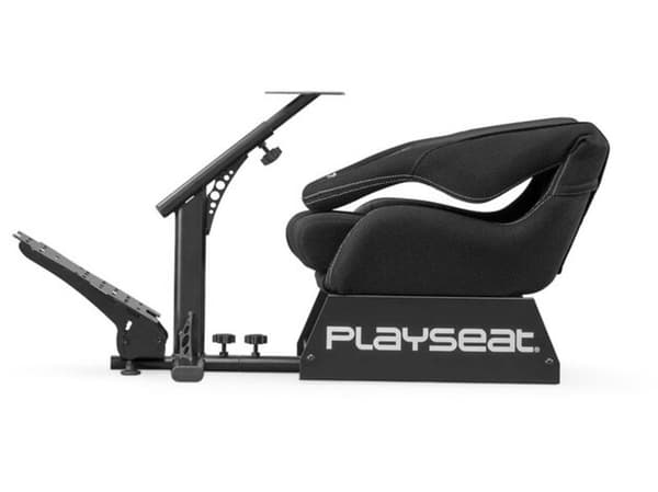 PLAYSEAT Evolution musta pelituoli