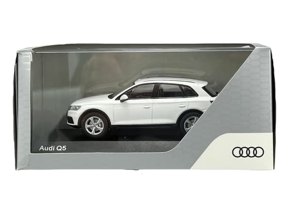 FORHANDLERMODEL AUDI Q5 IBIS HVID 1:43 501.16.056.31