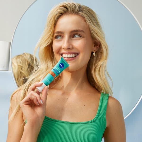 NIVEA Peeling DERMA Eksfolierende Nat