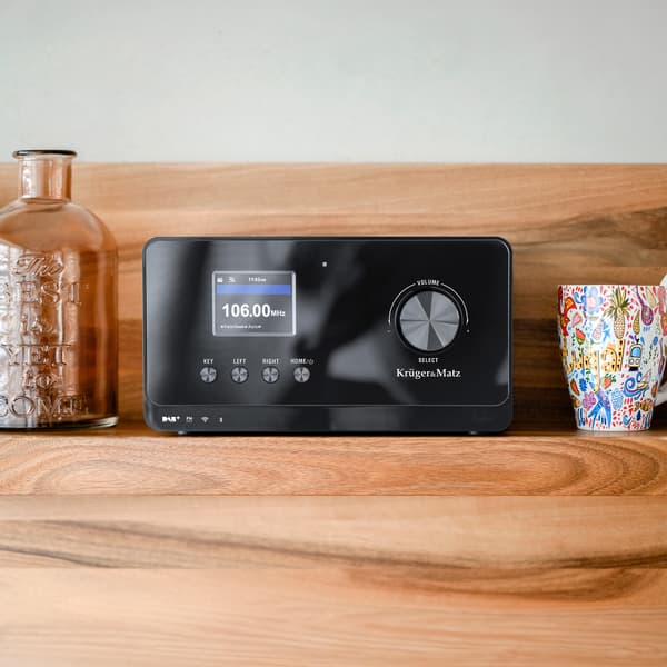 Internetradio Kruger&Matz trådlös alarmklocka Bluetooth FM DAB+