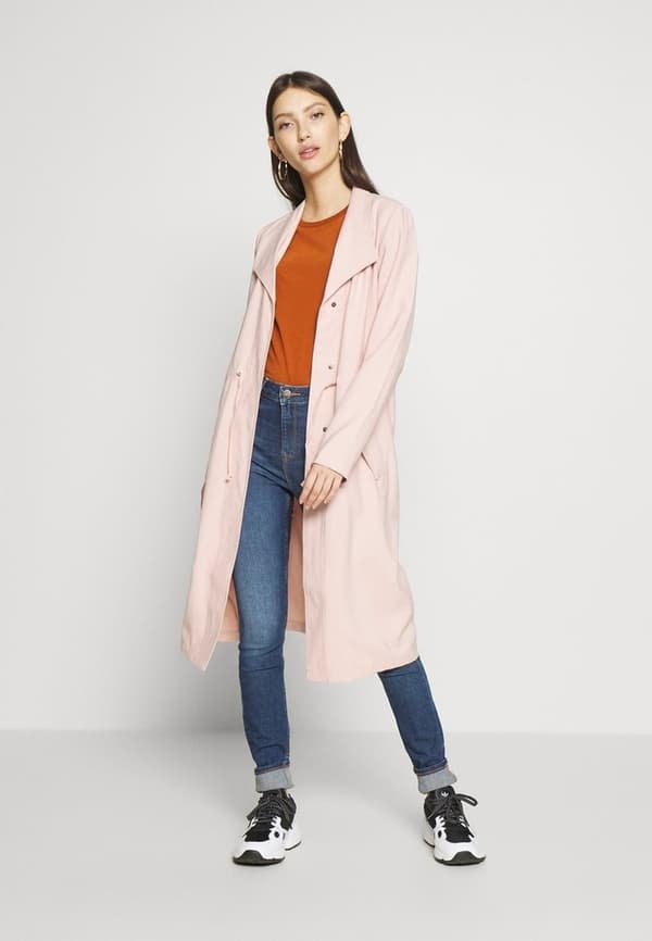 Only damefrakke. Lavet af viskose, pink, efterårsovergangsstil, XS