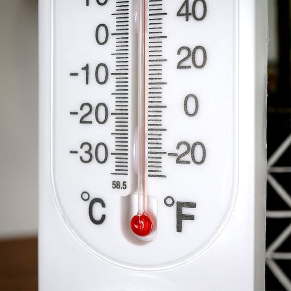 Termometer med hygrometer hvid 22 cm