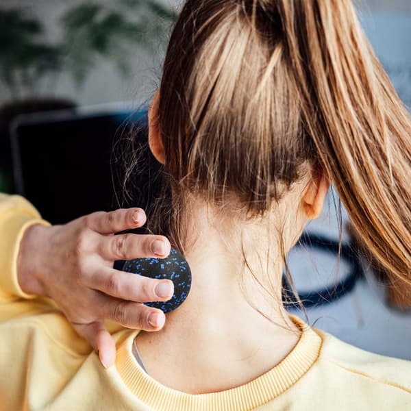 EPP rullende massagekugle til krop, ryg og nakke