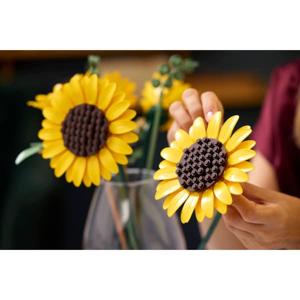 LEGO Botanicals 11502 Solsikkebuket, 686 dele