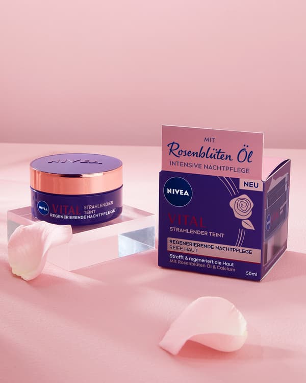 NIVEA VITAL STRÅLANDE HUD natkräm 50 ml