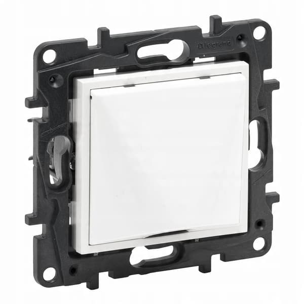 Niloe Step modul vit kabelutgång 12 mm IP21