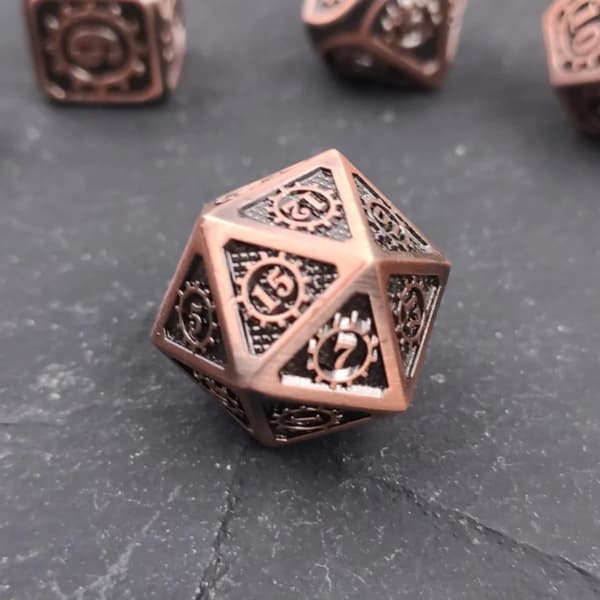 Steampunk RPG-tärningar i set med 7 metalltärningar